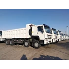 SINOTRUK HOWO Dump Truck 8x4 400 HP 1
