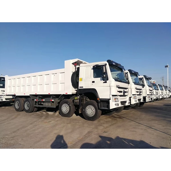SINOTRUK HOWO Dump Truck 8x4 400 HP